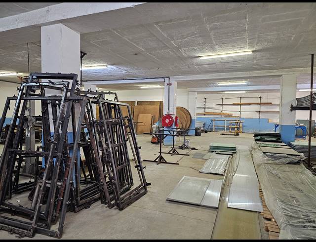 2,900M² FACTORY FOR SALE IN KYA SANDS